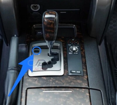 08 - 15 TOYOTA LAND CRUISER BOTÓN DE LIBERACIÓN DE BLOQUEO DE CAMBIO NEGRO TAPA CUBIERTA FABRICANTE DE EQUIPOS ORIGINALES NUEVO Foto 1 de 4