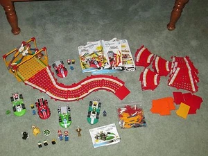 HUGE LOT K'NEX MARIO KART LUIGI CART MARIO & YOSHI Motorized CARTS GOOMBAS SET + - Picture 1 of 12