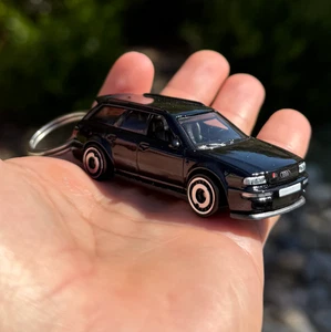 Audi RS2 Avant 1995 Black Keychain Keyring Gift for Men Mini Classic Car Charm - Foto 1 di 7