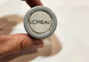 L'Oreal On The Loose Shimmering Powder Sugar Coated Sparkly White Shade - Picture 1 of 4