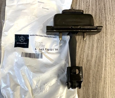 BRAND NEW 1999-2005 MERCEDES ML320 ML350 ML500 REAR DOOR CHECK, 1637300116, OEM - Image 1 of 3