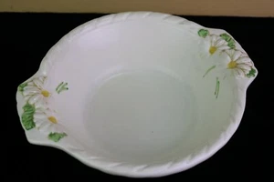Vintage Poppy Trail Metlox Sculptured Daisy 8 " Vegetable Serving Bowl MCM  - Picture 1 of 6