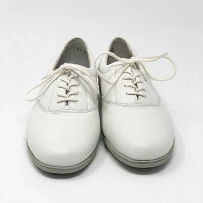 Easy Spirit Anti - Gravity Womens Size 7B White Leather Sneakers  - Image 1 of 4