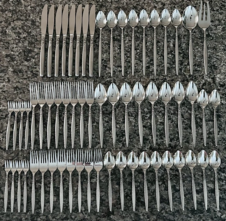 Juego de cubiertos de acero inoxidable Orleans Silver ORL8 62 piezas Svc para 8 brillantes florales como nuevos de colección Foto 1 de 4
