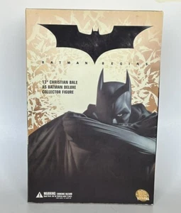 2005 DC Direct BATMAN BEGINS Deluxe 13" Collectors Action Figure Christian Bale - Picture 1 of 9