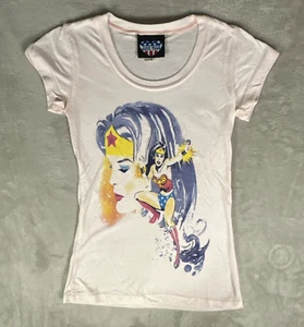 Wonder Woman Retro Shirt Womens Extra Small Pink Junk Food DC Comics Graphic Tee - Picture 1 of 10