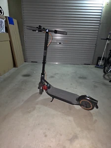 Ninebot Segway F65 Electric Scooter ( 65 km range, 25kph max speed) - Picture 1 of 4