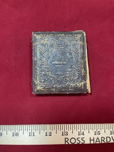Antique Embossed Leather Velvet Pocket Picture PHOTO Frame. AS IS !! - Picture 1 of 7