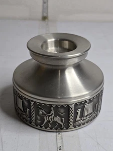Portacandele vintage in peltro norvegese nuovo con scatola 5" con NAVE VICHINGA montato guerriero Nors - Foto 1 di 10