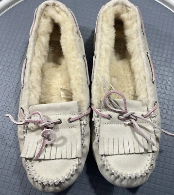 Mocasines UGG Lizzy para mujer 8 mocasines de piel de cuero crema cálidos acogedores Foto 1 de 4