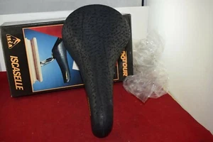 ISCASELLE TORNADO TOUR Saddle Seat Leather Stamped 1991 Vintage Black NIB NOS - Picture 1 of 12