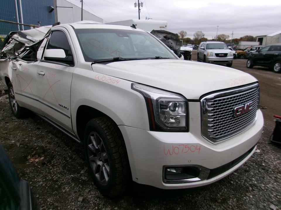 Used Engine Complete Assembly fits: 2015 Gmc Yukon xl 1500 6.2L VIN J 8th digit Foto 1 de 4