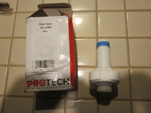 Rheem Part # SP12159F Valvola di scarico Protech per scaldabagno lunghezza 4 pollici - Foto 1 di 6