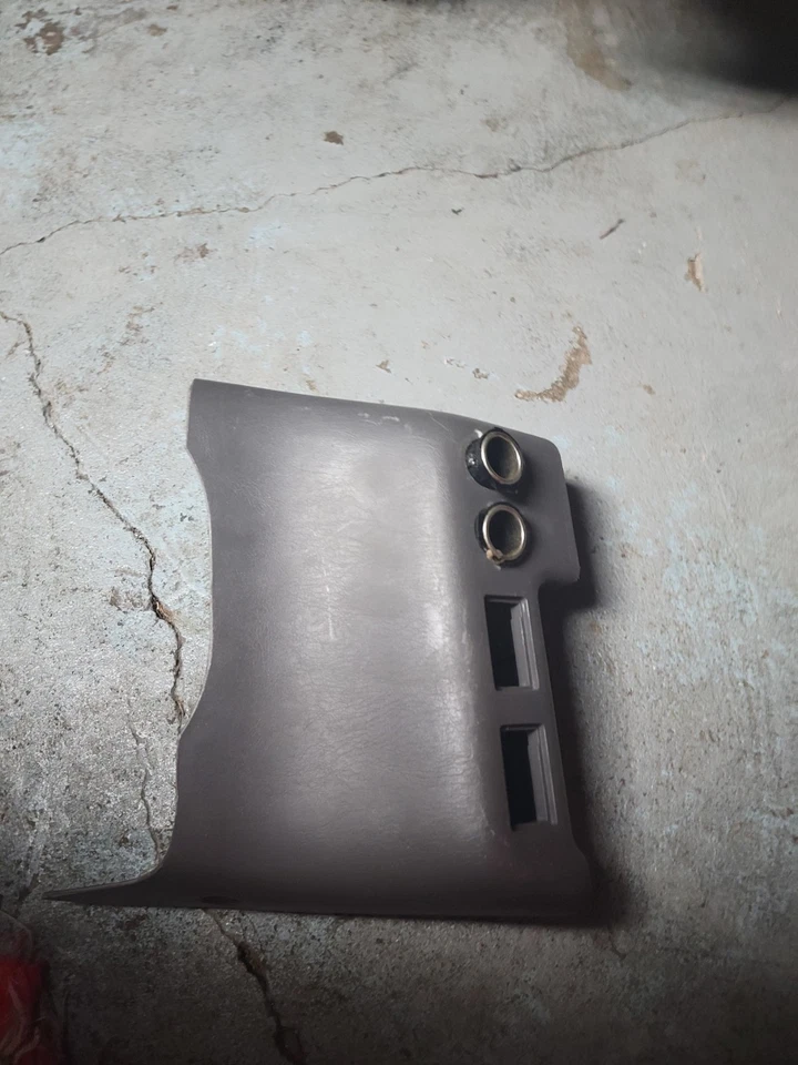 Toyota Tacoma 2004 pieza inferior plus 12 voltios salidas Foto 1 de 1