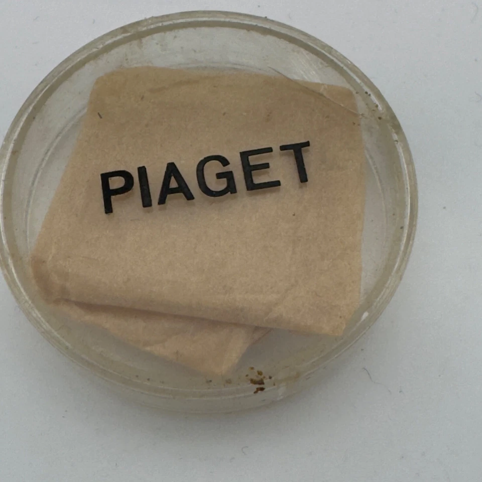 2 square PIAGET Watch Crystal 21.8MM X 21.8MM Original Replacement 934-1 - Image 1 of 4