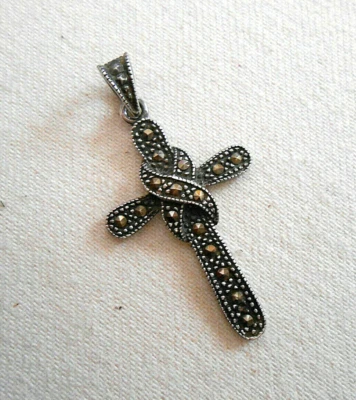 Sterling Silver 925 Marcasite Cross Pendant    220403 - Image 1 of 4