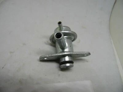 Regulador de presión de inyección de combustible-VIN: R estándar PR181 Foto 1 de 4