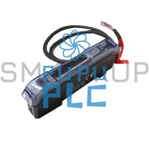 New KEYENCE FS-V33 FSV33P Fiber Optic Sensor - Picture 1 of 4