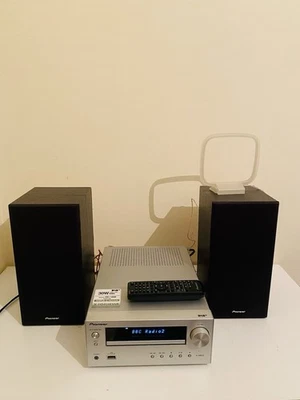 Pioneer X-HM10DAB-S Micro Hi-Fi System with Dual Speakers FM/DAB/USB/CD + Remote - Image 1 of 4
