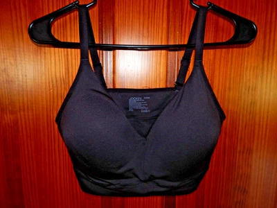 JOCKEY BLACK SPORT BRA, WIRELESS, MEDIUM LINING, SIZE XL - Image 1 of 3