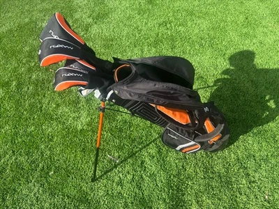 Maxfli Varsity 9 Piece Youth Junior Golf Set Right-Handed With Stand Bag - Image 1 of 4