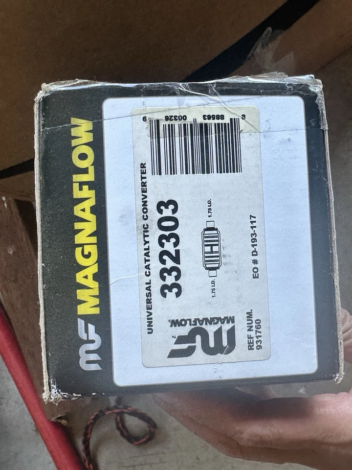 Convertidor catalítico MagnaFlow 332303 - usado - retirado de un BMW M3 1995 (OBD1) Foto 1 de 4