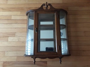 Vintage Butler Mirrored Traditional Wall Curio Cabinet 2 Adjustable Shelves  - Picture 1 of 21