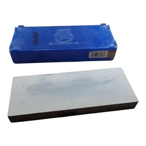 Norton 1000 Grit Waterstone Medium Sharpening Stone with Blue Case Knife Chisel - Picture 1 of 4