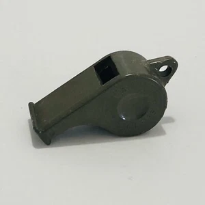 US Army Green Plastic Survival Whistle GAP Marked 1951 - Bild 1 von 5