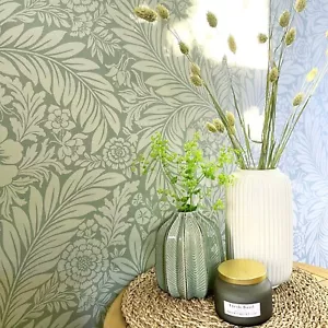 Papel Pintado Belgravia Florence Verde Salvia Patrón Floral Recubierto de Vinilo, Sin Pegar - Imagen 1 de 5