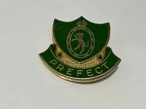 Vintage Präfekt Emaille Pin Anstecker von Fattorini - Bild 1 von 4