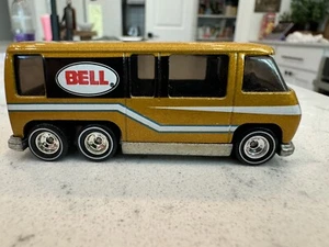 2010 Hot Wheels Slick Rides GMC Motorhome Bell #2 Gold - Picture 1 of 5