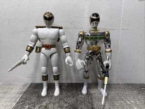 Figuras incompletas de 8" Mighty Morphin Power Rangers blancas y plateadas - Imagen 1 de 11