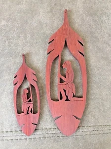 Scrollsaw Art 2-Kneeling Indian Wood Feathers-Pudauk Wood-Great Gift Idea - Picture 1 of 2