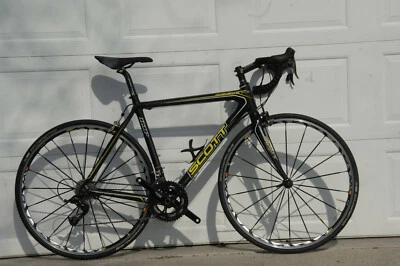 Scott Addict R3 54cm SRAM Rival+ 2x10 gears Mavic Ksyrium SL/SSC top tube repair - Image 1 of 4