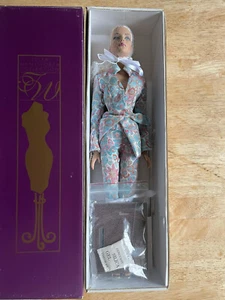 TYLER WENTWORTH "Ice Blue" Sydney Chase Dressed Doll 16" NRFB Tonner IN STOCK - Picture 1 of 11