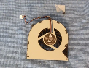 TOSHIBA LX835 CPU LÜFTER 6033B00251023 V000290230 KSB06105HB + SCHRAUBE - TOP - Bild 1 von 2