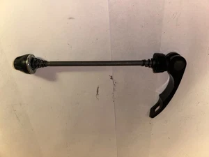 NEW Front Quick Release Skewer Black Universal - Picture 1 of 3