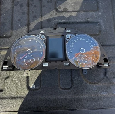 ✅2013-2013 Volkswagen Cc medidores de painel de instrumentos velocímetro 3c8920971b - Imagem 1 de 4