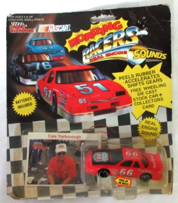 Racing Champions Cale Yarborough #66 1991 Roaring Racers Engine Sounds 1/64   Foto 1 de 3