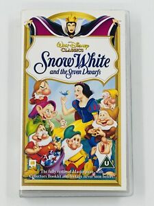 Disney Classic Snow White And The Seven Dwarfs VHS Tape