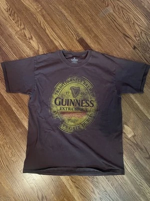 吉尼斯图形 | 男式中号/大号合身棕色图形棉质 T 恤 — 第 1/3 张图片