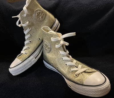Zapatillas altas Converse All Star doradas metálicas brillantes nuevas sin caja, para mujer talla 6 Foto 1 de 4
