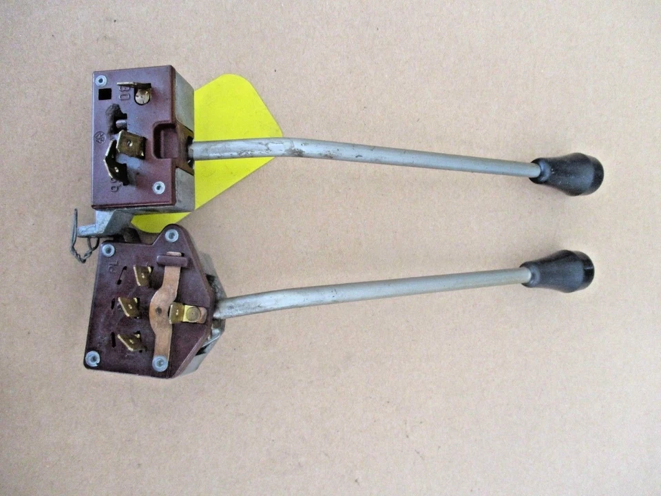 Set interruttori tergicristallo indicatori di direzione Indicator Switch DAF 55 Marathon - Immagine 1 di 1