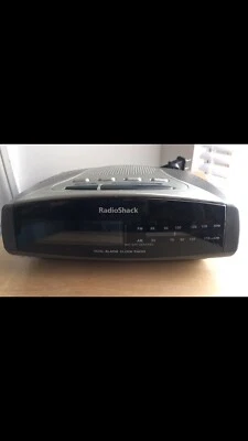 Radio Shack, Radio Alarm Clock, AM/FM, Listed 48VN, - Image 1 of 4