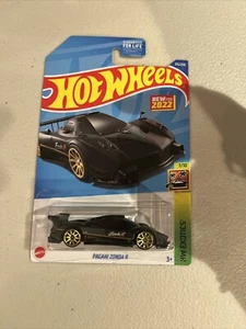 PAGANI ZONA R - Ruote calde - Foto 1 di 1