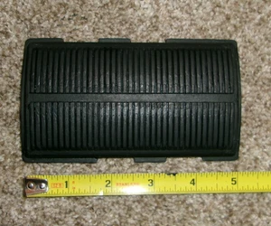 New NOS GM 1958-67 Chevy Corvette Brake Pedal Pad Auto. Trans # 3881784 OEM - Bild 1 von 4