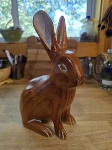 De colección Sarreid LTD Tallado a Mano Madera Conejo Sentado Orejas para Arriba España - Imagen 1 de 8