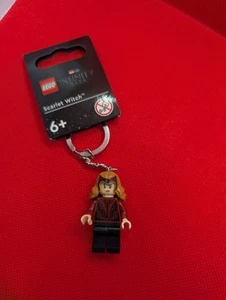 LEGO Scarlett Witch Keychain Marvel Collectible Minifigure, Good for Car Keys - Imagen 1 de 3