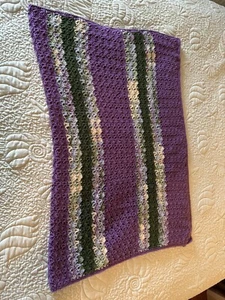 Girocollo fatto a mano all'uncinetto afgano 35" x 45" viola grigio bianco verde. Passeggino coccole - Foto 1 di 9